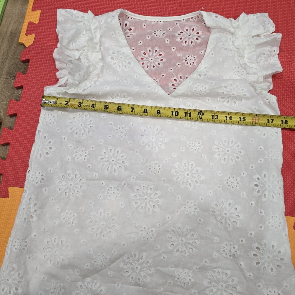 SHEIN White Eyelet Lace Ruffle Sleeve V-Neck Blouse Top - Size Small - NWOT - Picture 3 of 7